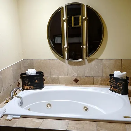 Hampton Inn At Tin Lizzie Gaming Resort Deadwood Room photo