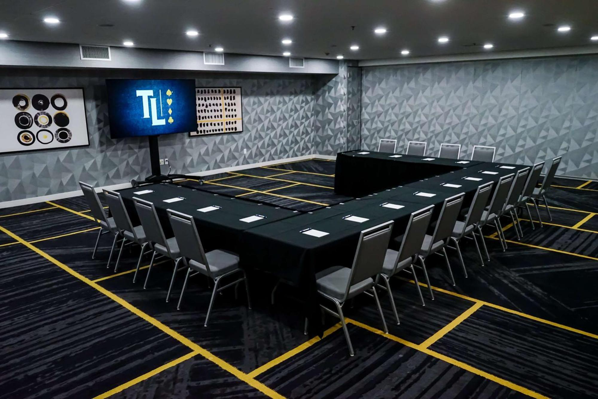 Hampton At Tin Lizzie Gaming