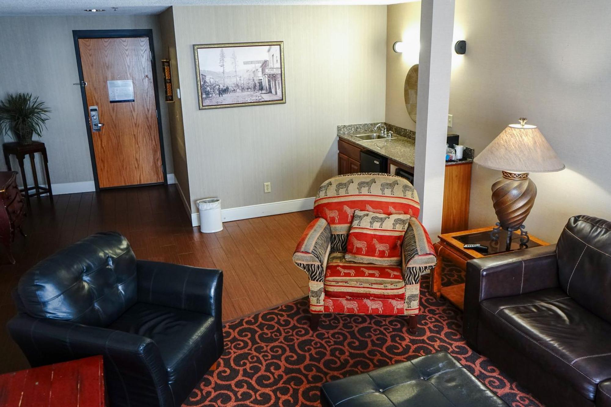 Hampton At Tin Lizzie Gaming Hotel 3*