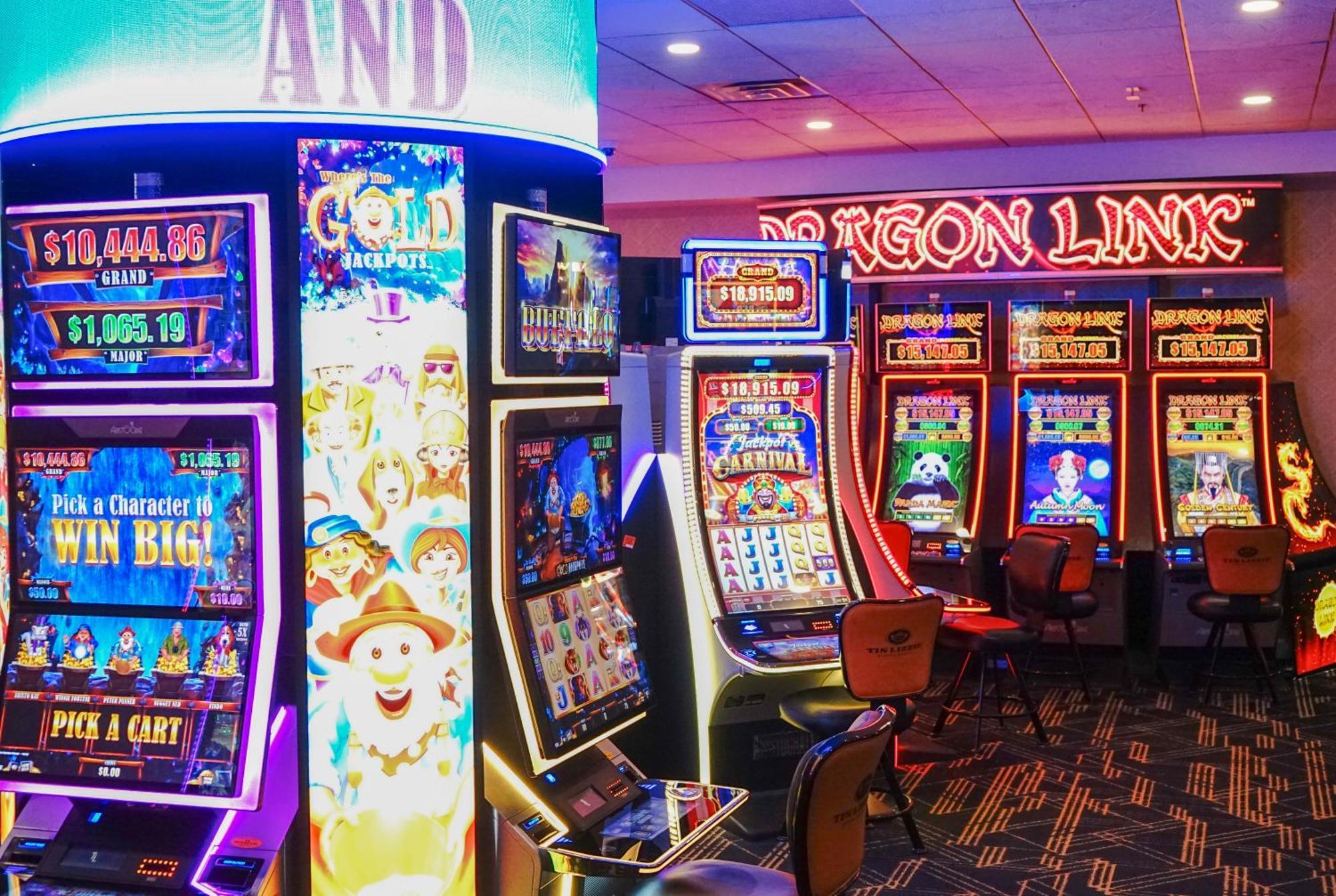 Hampton At Tin Lizzie Gaming 3*