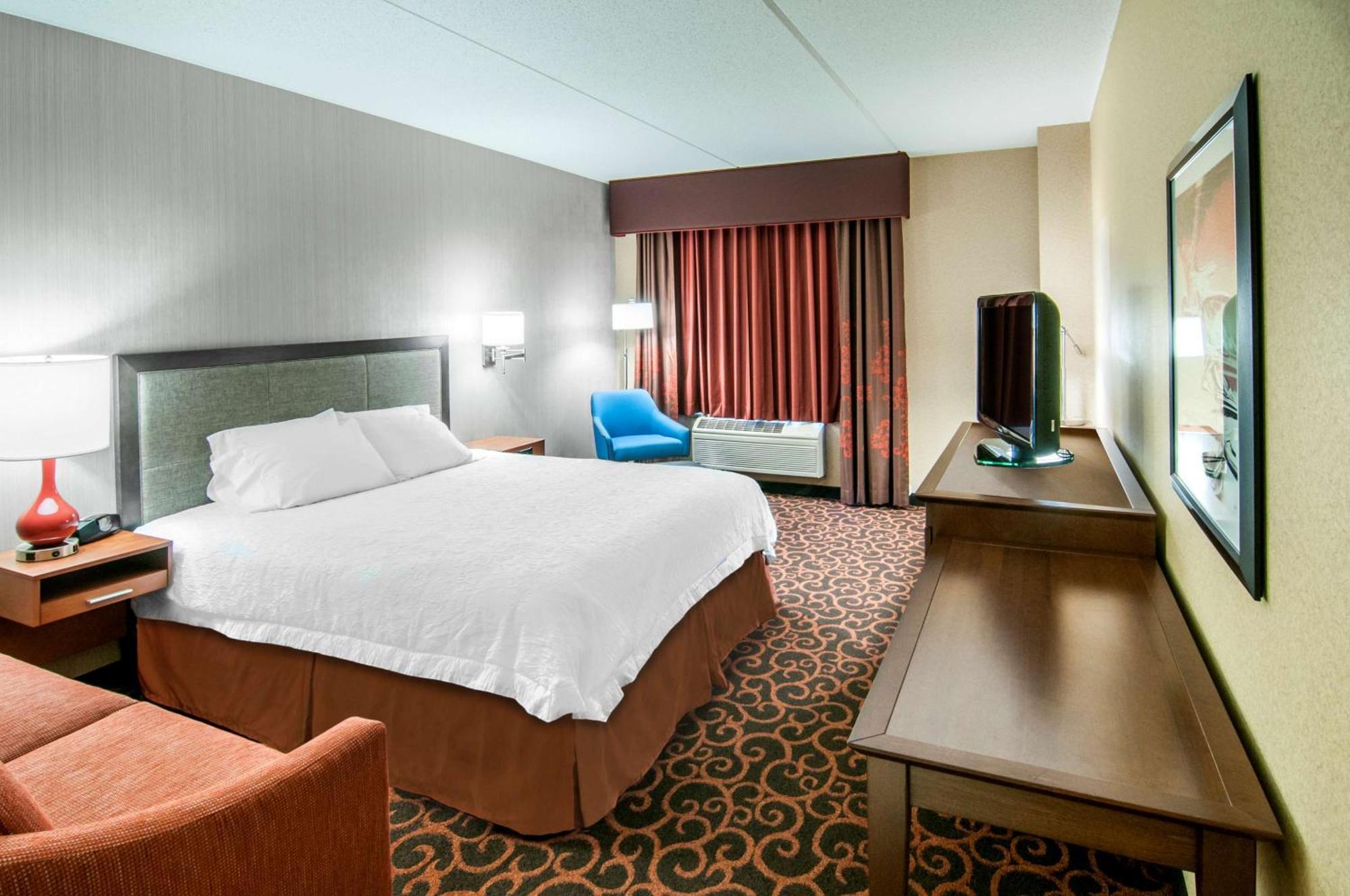 Hotel Hampton At Tin Lizzie Gaming