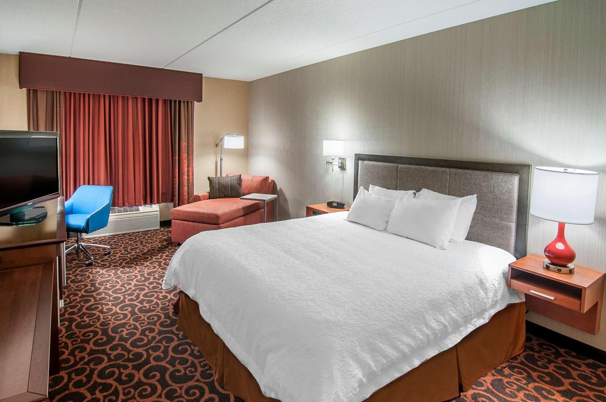 Hotel Hampton At Tin Lizzie Gaming