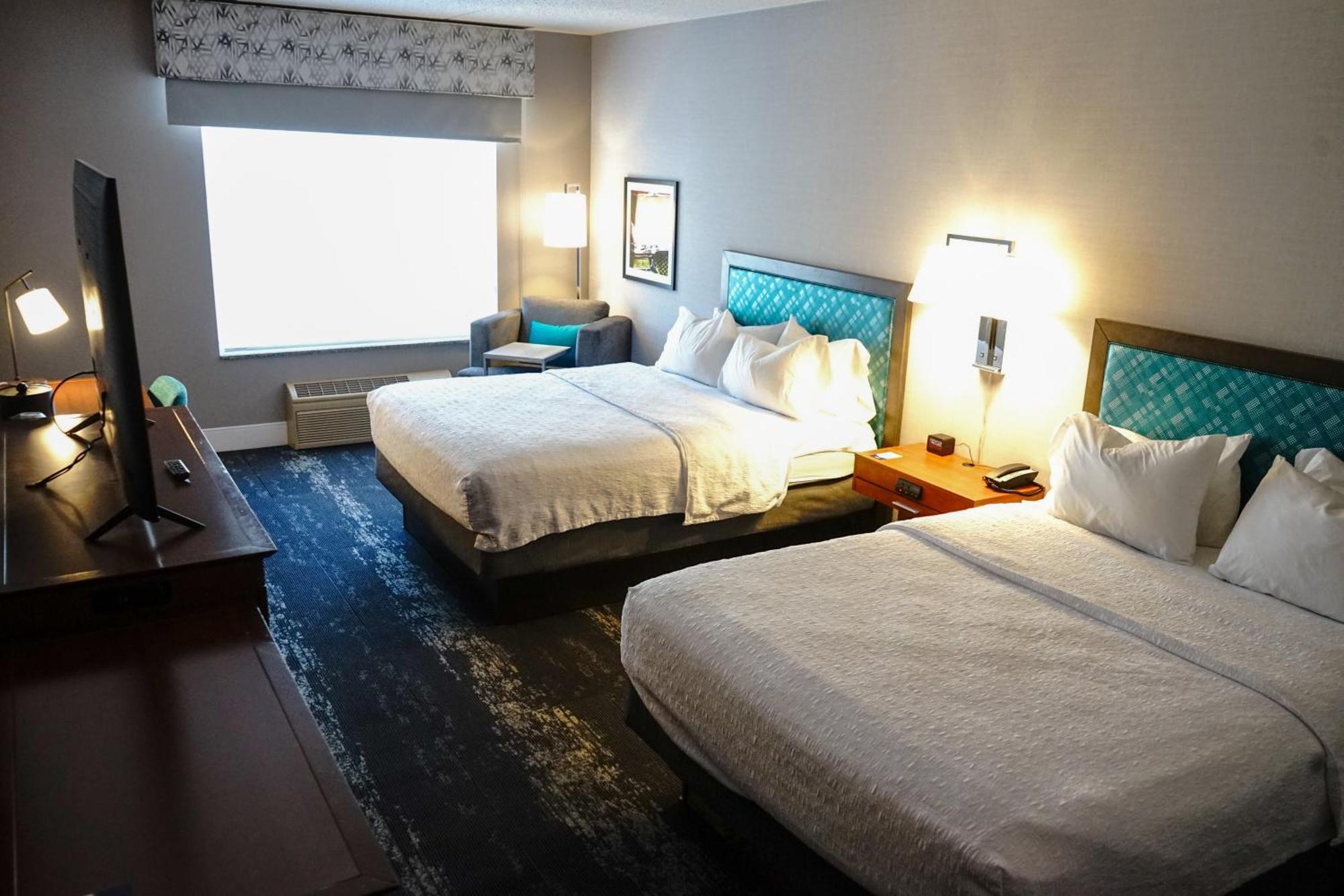 Hotel Hampton At Tin Lizzie Gaming