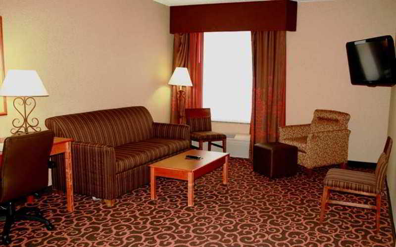 Hampton At Tin Lizzie Gaming Hotel